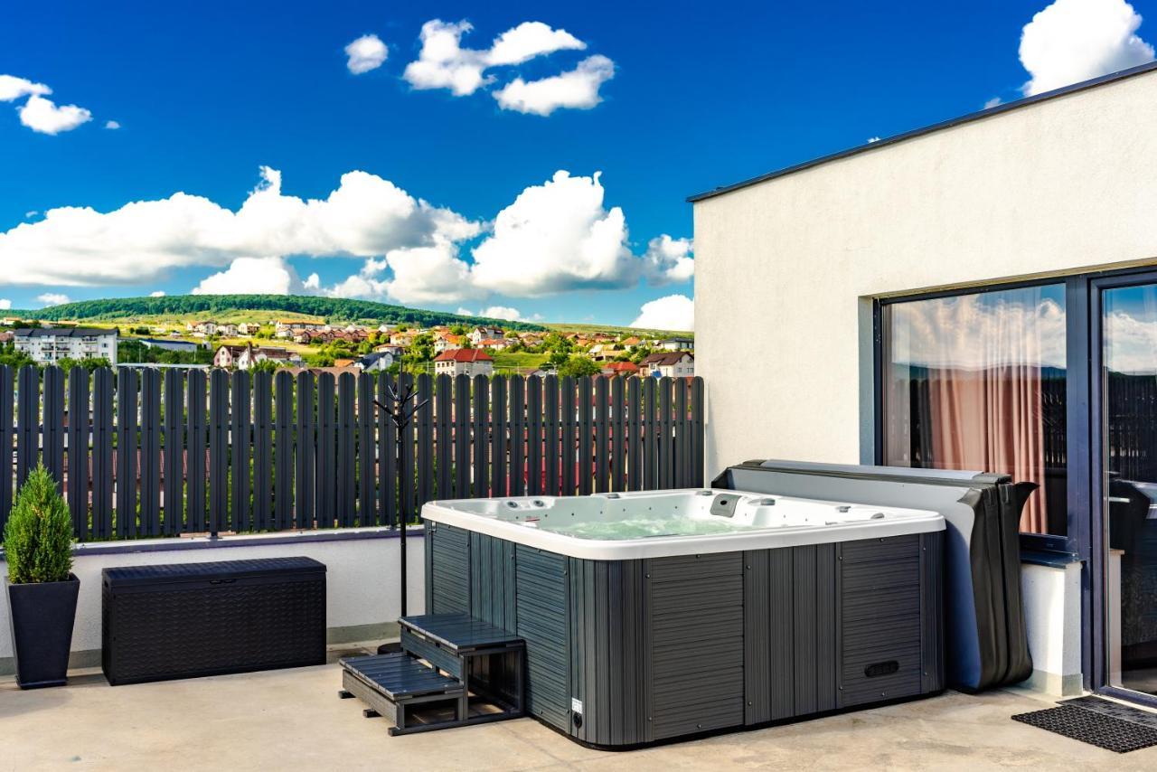 Thome Hoia Jacuzzi Cluj-Napoca Eksteriør billede