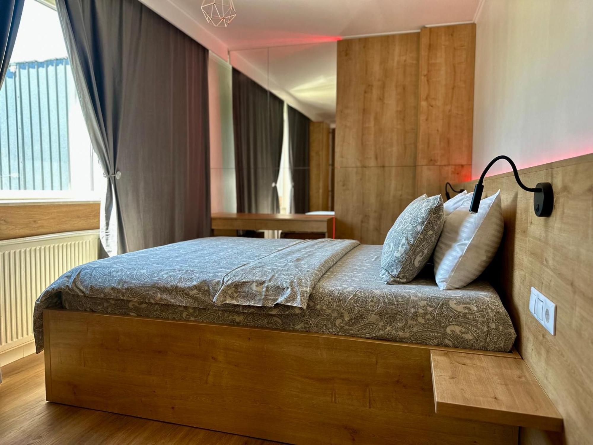 Thome Hoia Jacuzzi Cluj-Napoca Eksteriør billede